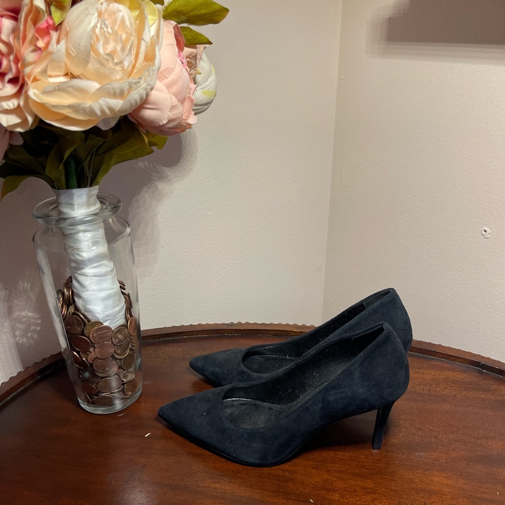 Michael Kors Suede Black Pumps